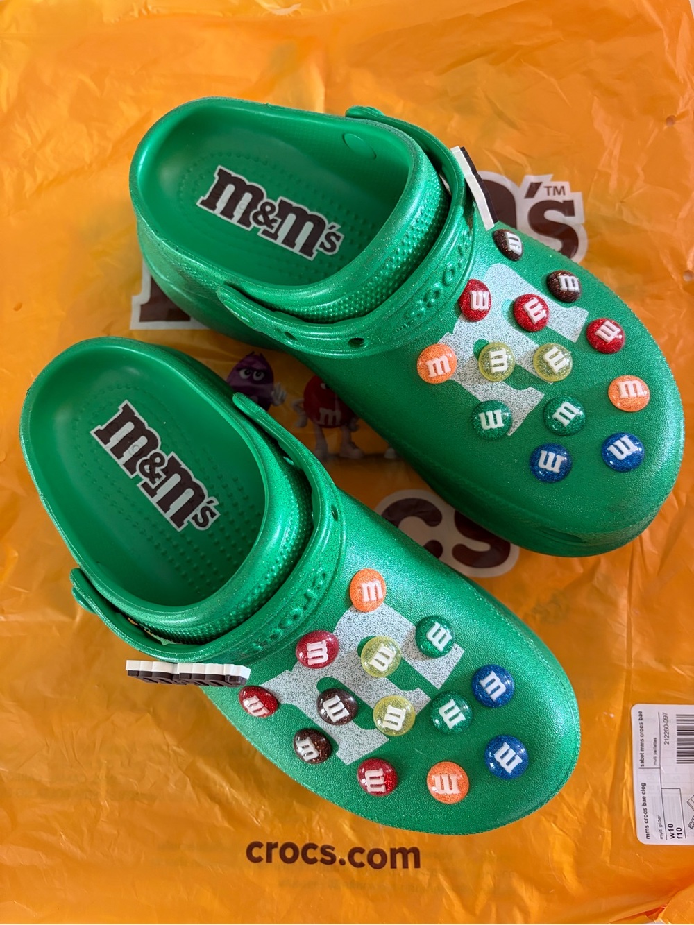 M&M'S Green Women’s Clog Sandals with Multicolored Candy Charms
